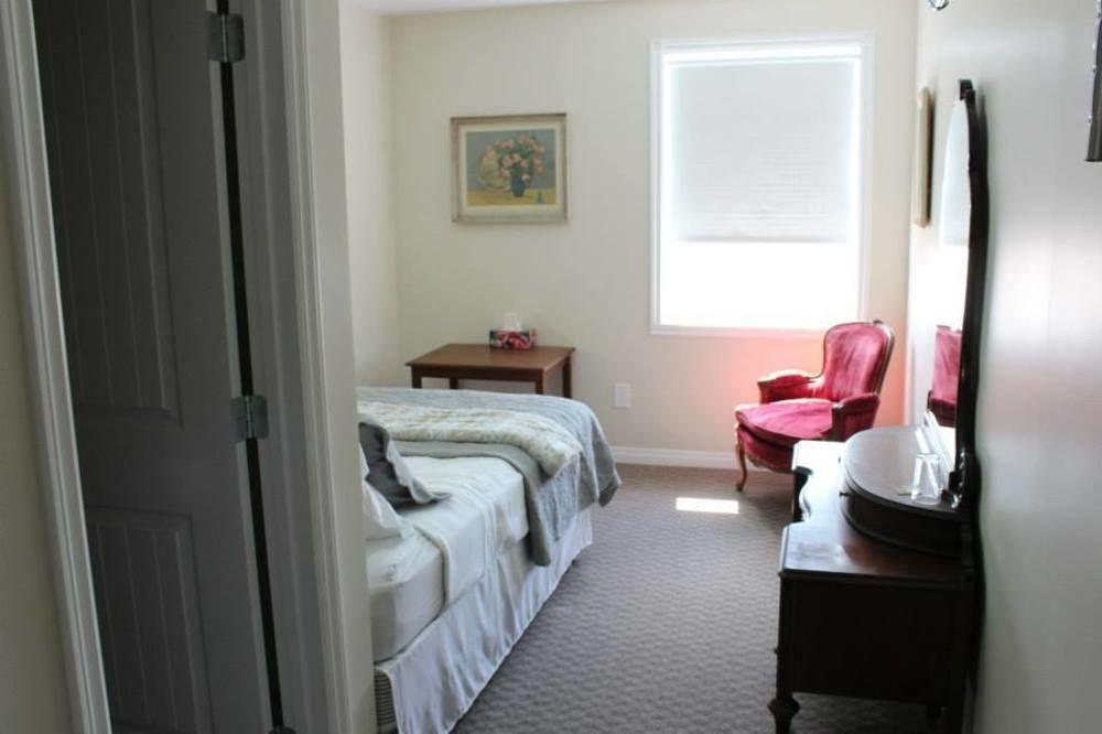 Honeycomb Bed & Breakfast Onanole 외부 사진