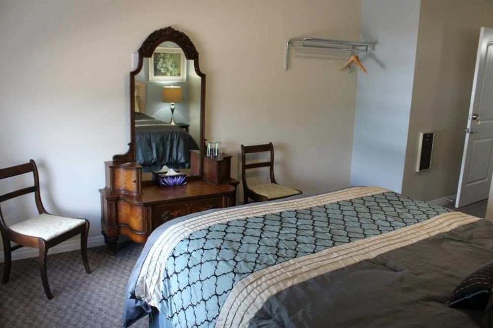 Honeycomb Bed & Breakfast Onanole 외부 사진